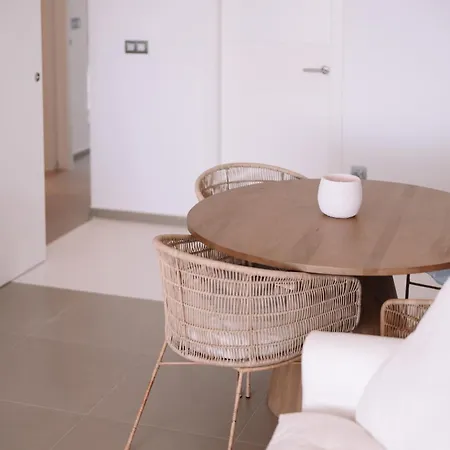 Intempo By Holuxe - 261 - 26th Floor بينايدورم